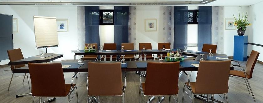 Dormero Hotel Duesseldorf Эркрат Экстерьер фото